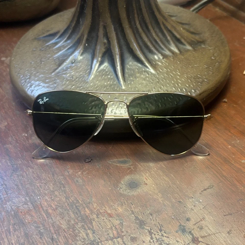 Ray-Ban Gold Frame Aviator Sunglasses